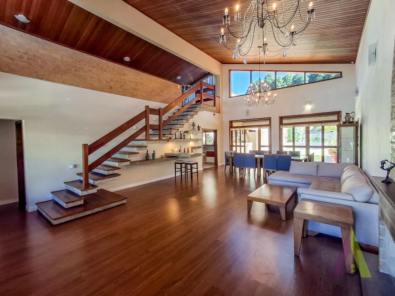 Condominio em Jardim Villaça, SÃO ROQUE - Casa em Condomínio Fechado de Alto Padrão com Área Gourmet e Mezanino em São Roque!  - Foto 3