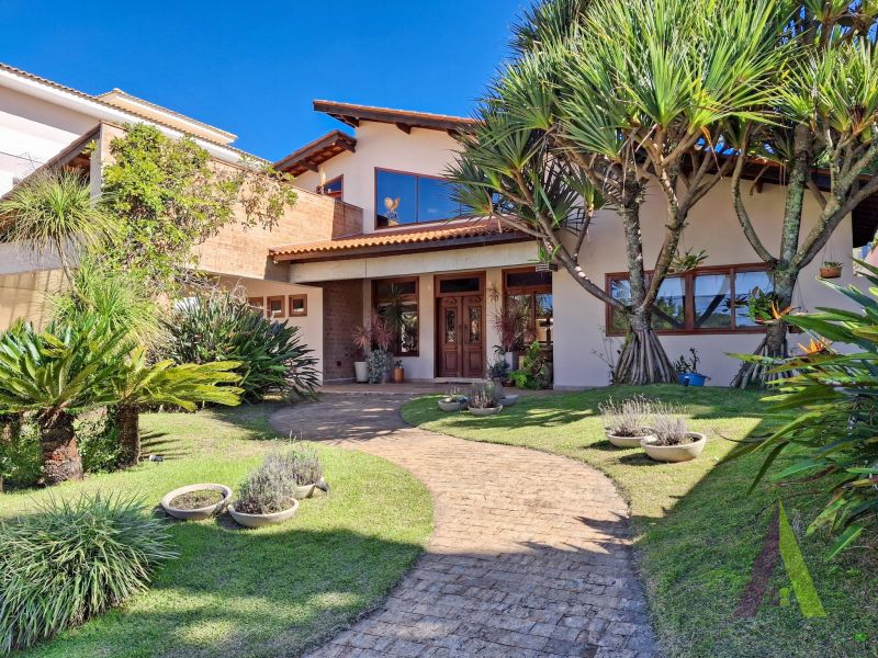 Condominio em Jardim Villaça, SÃO ROQUE - Casa em Condomínio Fechado de Alto Padrão com Área Gourmet e Mezanino em São Roque!  - Foto 2