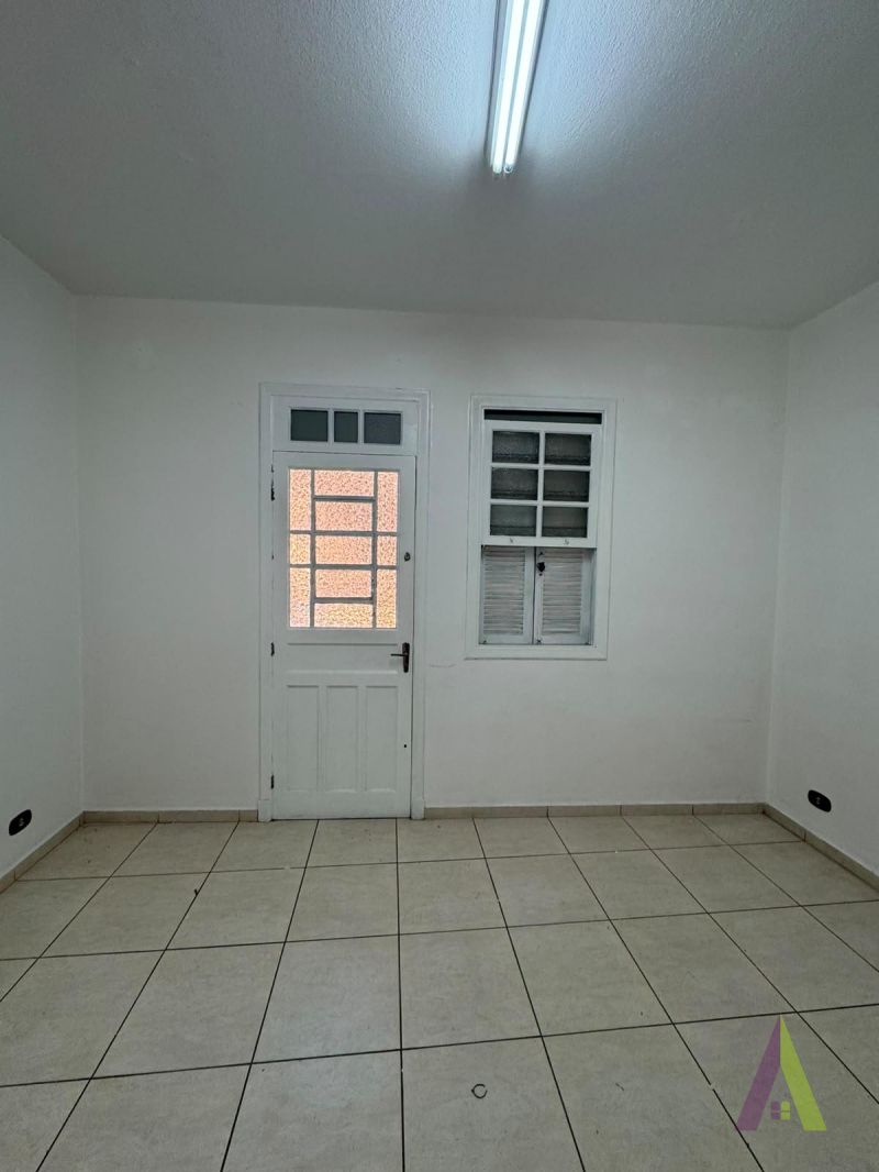 Sala Comercial  no Centro de São Roque!