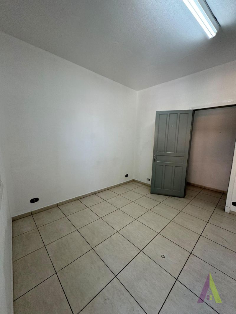 Sala Comercial  no Centro de São Roque!