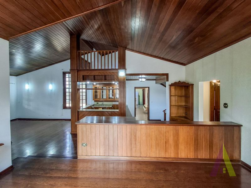 Condomínio em Vila Marques, SÃO ROQUE - Sobrado de Alto Padrão com Atelier Avarandado e Linda Vista no Coração de São Roque! - Foto 24