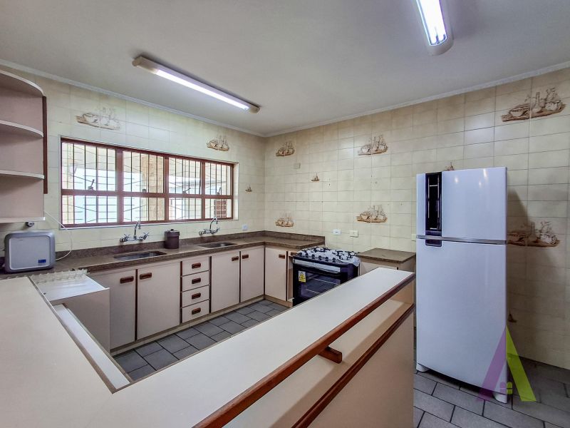 Condomínio em Vila Marques, SÃO ROQUE - Sobrado de Alto Padrão com Atelier Avarandado e Linda Vista no Coração de São Roque! - Foto 38