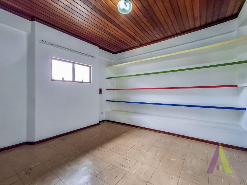 Condomínio em Vila Marques, SÃO ROQUE - Sobrado de Alto Padrão com Atelier Avarandado e Linda Vista no Coração de São Roque! - Foto 76
