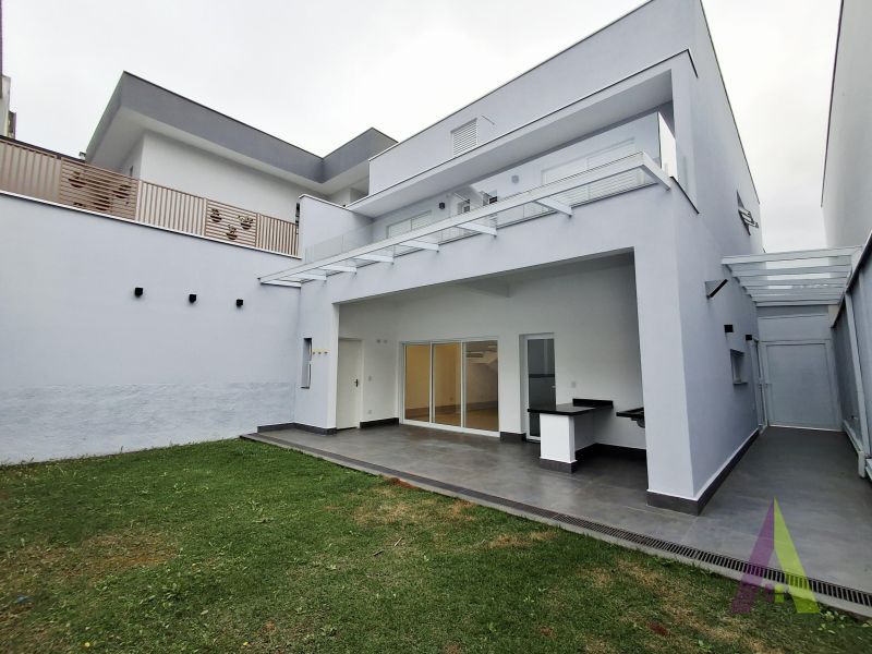 Condomínio em Loteamento Villa Di Roma, SÃO ROQUE - Casa em condomínio com lareira e área gourmet em São Roque! - Foto 4