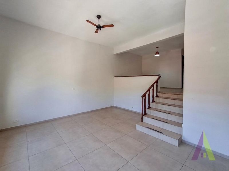 Condomínio em Jardim Boa Vista, SÃO ROQUE - Casa com kitnet e terraço coberto com churrasqueira em São Roque! - Foto 15