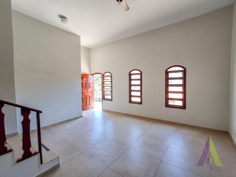 Condomínio em Jardim Boa Vista, SÃO ROQUE - Casa com kitnet e terraço coberto com churrasqueira em São Roque! - Foto 17
