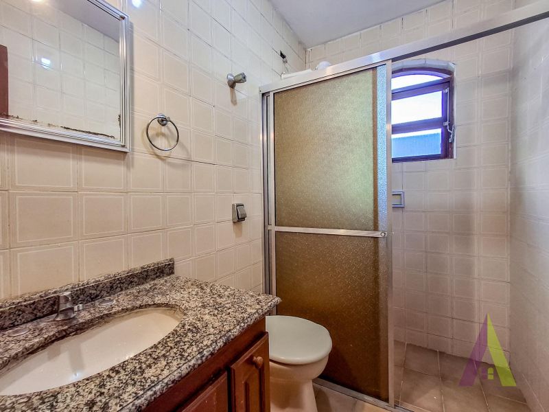 Condomínio em Jardim Boa Vista, SÃO ROQUE - Casa com kitnet e terraço coberto com churrasqueira em São Roque! - Foto 39