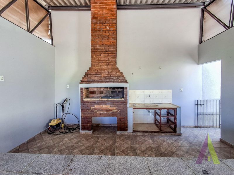 Condomínio em Jardim Boa Vista, SÃO ROQUE - Casa com kitnet e terraço coberto com churrasqueira em São Roque! - Foto 47