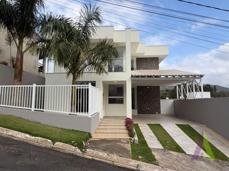 Condomínio em Jardim Boa Vista, SÃO ROQUE - Casa com Piscina e Área Gourmet  em Condomínio de São Roque! - Foto 1