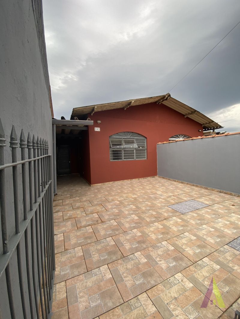 Casa em Jardim Villaça, SÃO ROQUE - Casa Térrea em Bairro Tradicional de São Roque!