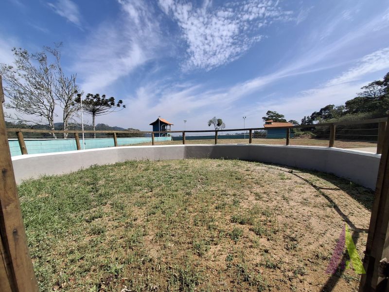 Sítio em Mailasqui, SÃO ROQUE - Haras estruturado com 6 cocheiras e 5 Baias americanas em São Roque! - Foto 48