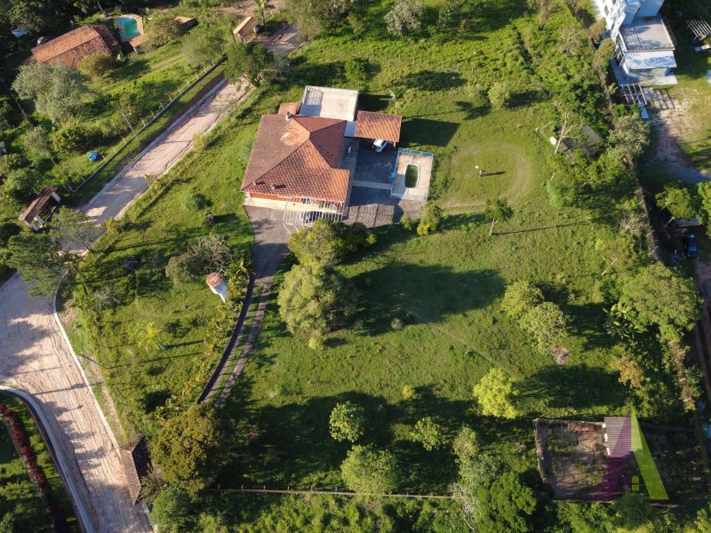 Sítio em Recanto das Acácias, SÃO ROQUE - Chácara com piscina, poço artesiano e gerador em São Roque! - Foto 2