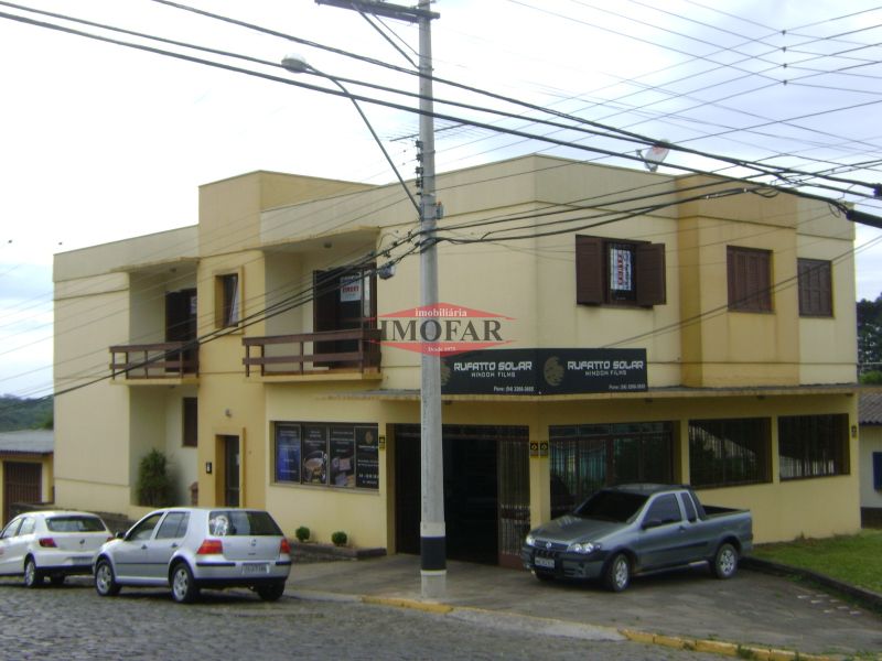 Apto 2 quartos  no bairro Cinquentenario em Farroupilha