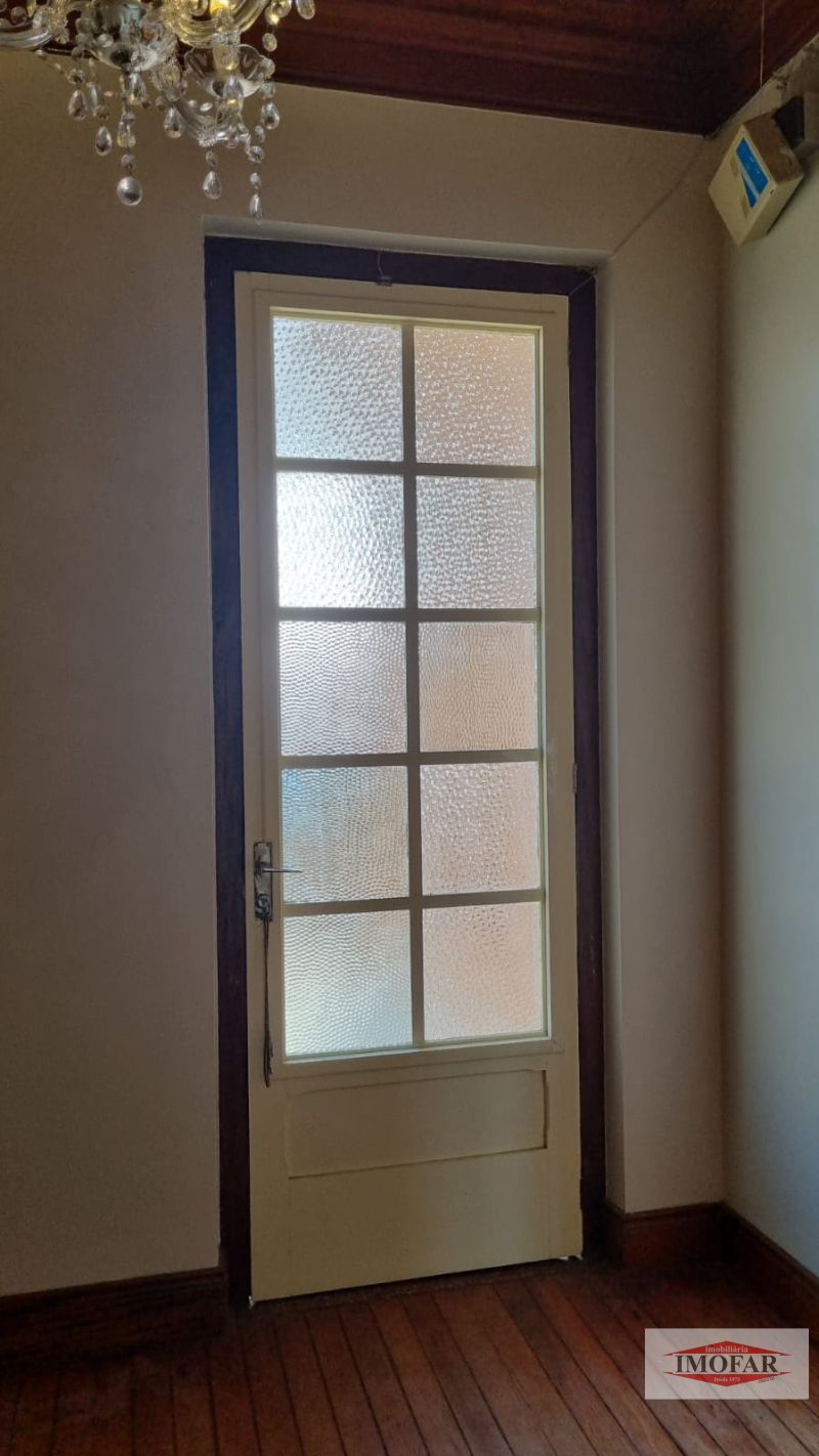 Casa/Residência 5 dormitórios  no bairro CENTRO em FARROUPILHA