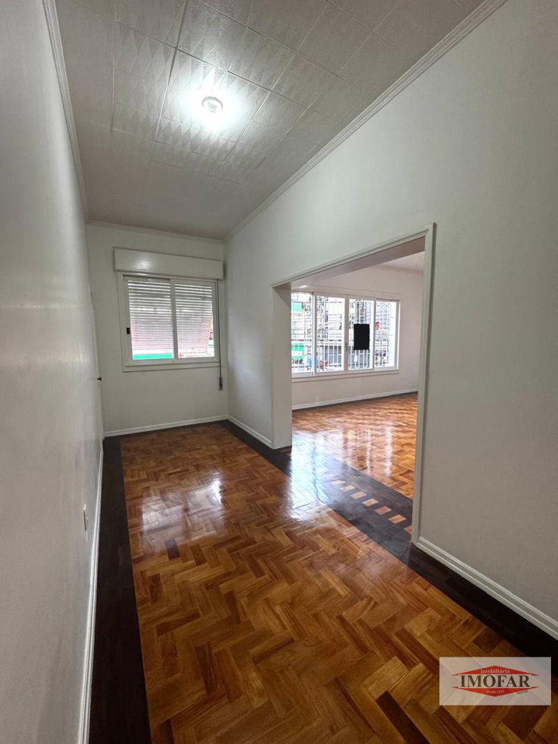 Casa/Residência 3 dormitórios  no bairro CENTRO em FARROUPILHA