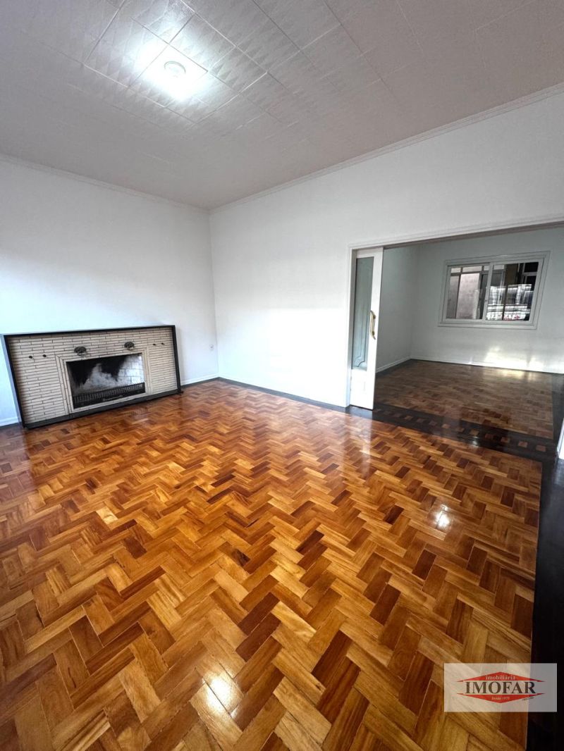 Casa/Residência 3 dormitórios  no bairro CENTRO em FARROUPILHA