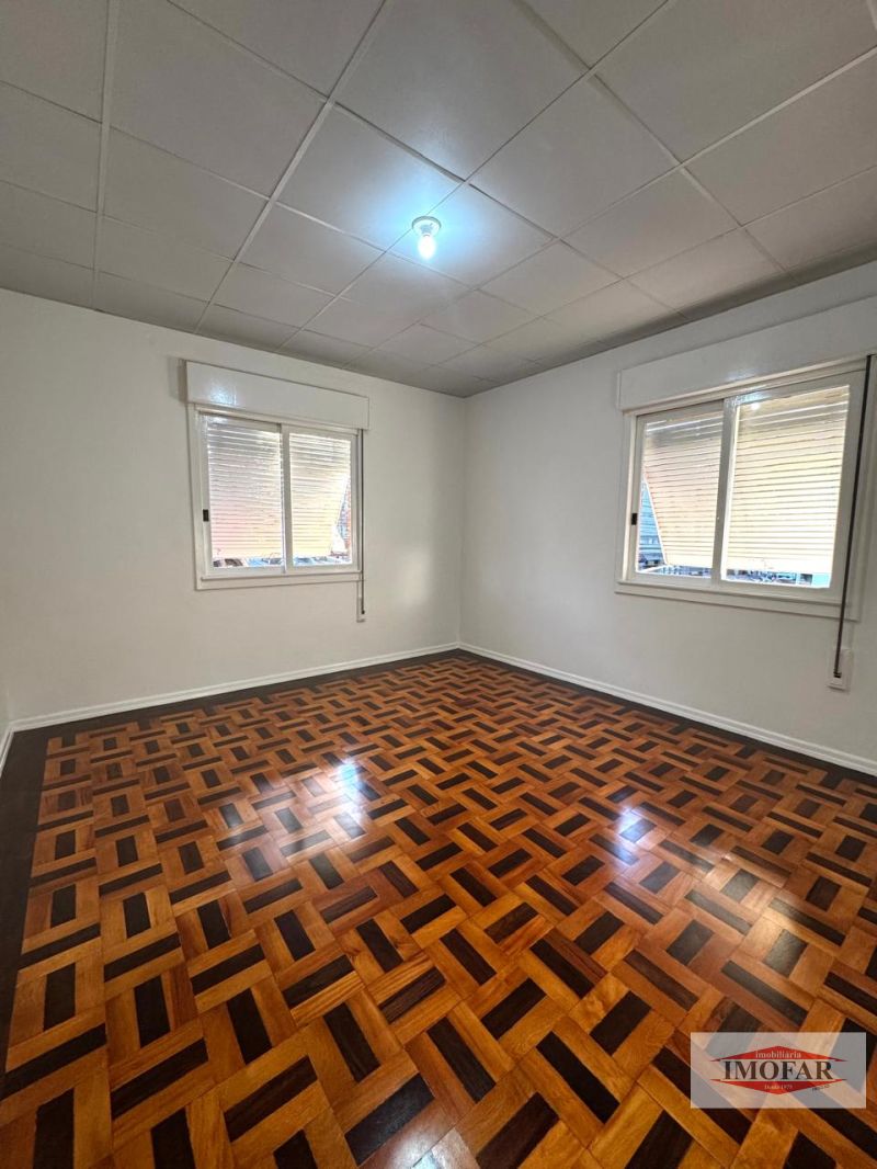 Casa/Residência 3 dormitórios  no bairro CENTRO em FARROUPILHA