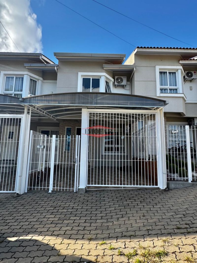 Sobrado 3 quartos  no bairro Sao Francisco em Farroupilha