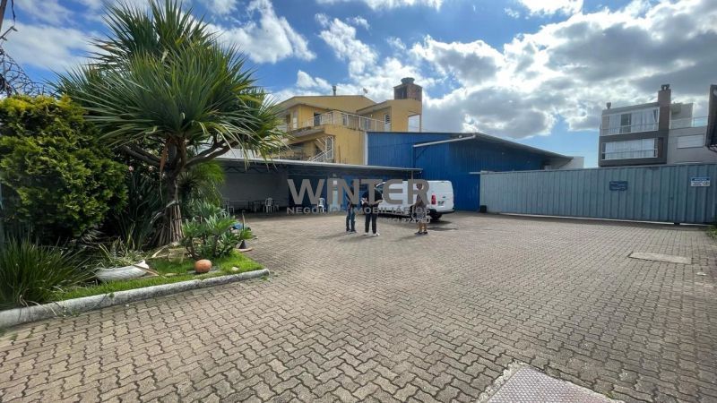 PAVILHÃO no bairro JARDIM ITU em PORTO ALEGRE