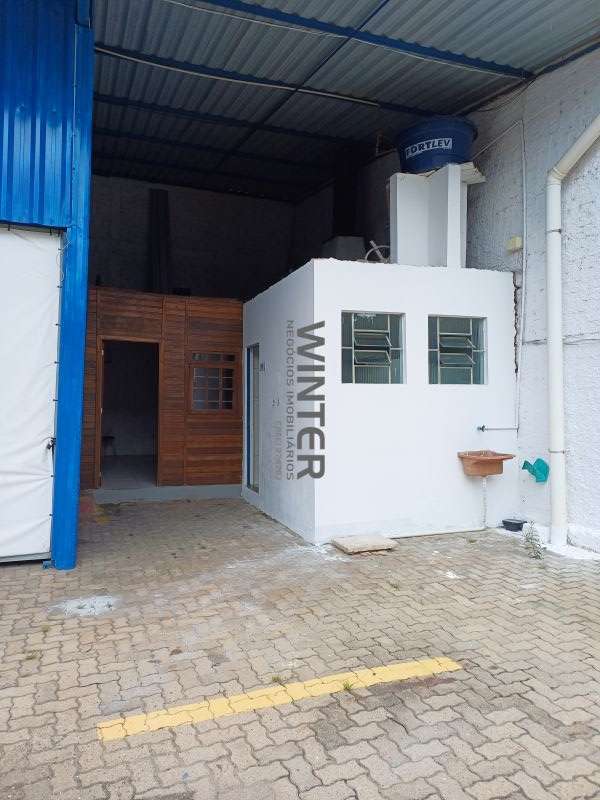 PAVILHÃO no bairro JARDIM ITU em PORTO ALEGRE