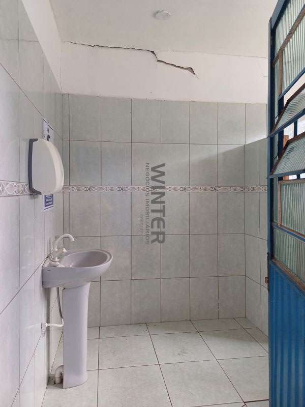 PAVILHÃO no bairro JARDIM ITU em PORTO ALEGRE