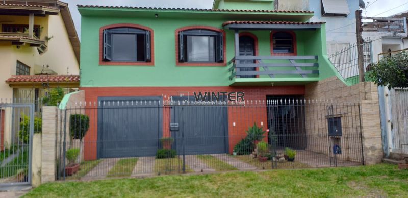 CASA 3 quartos  no bairro JARDIM CARVALHO em PORTO ALEGRE