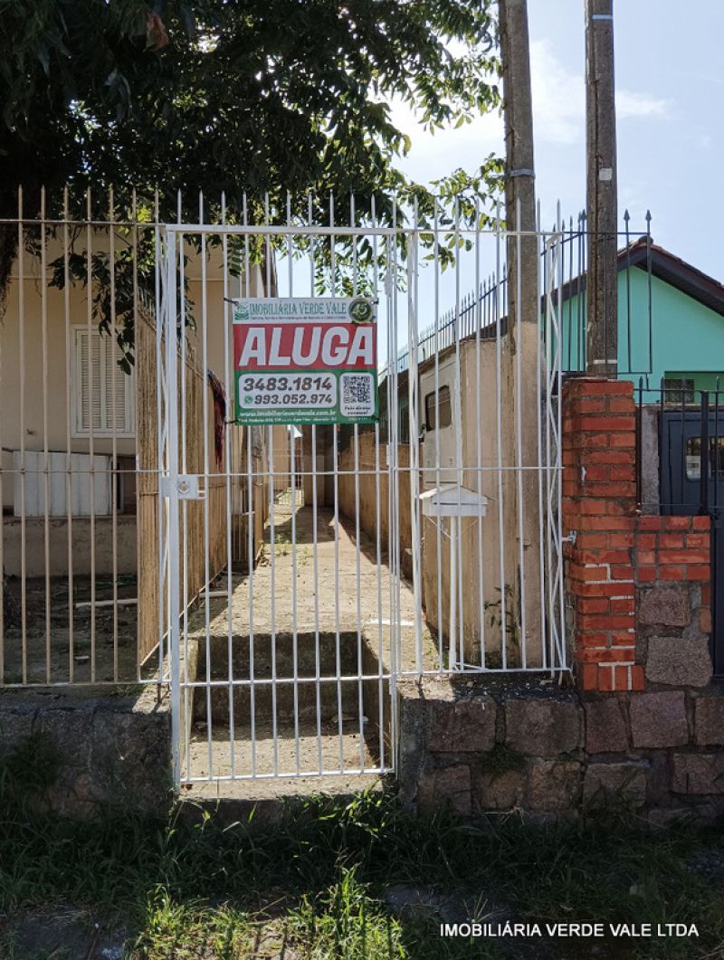 Casa 2D  no bairro RUBEM BERTA em PORTO ALEGRE