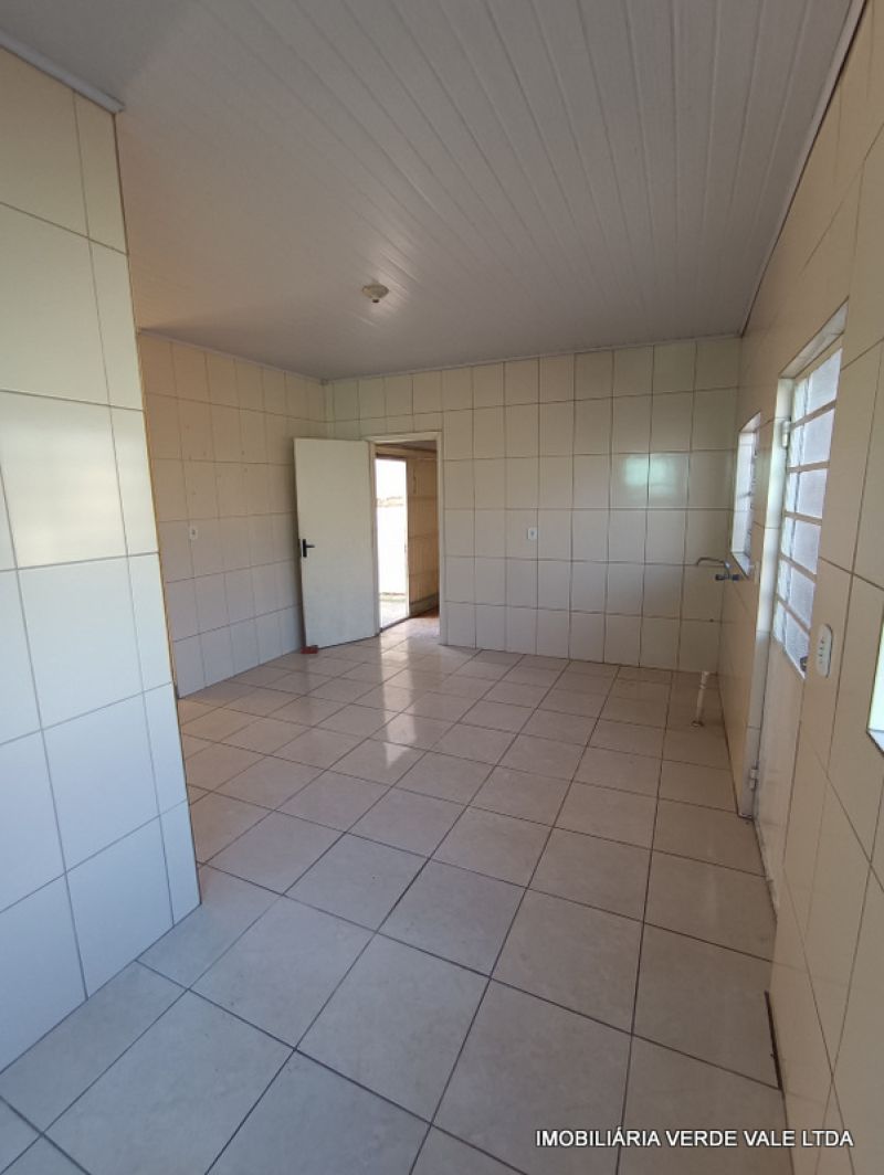 Casa 3D  no bairro RUBEM BERTA em PORTO ALEGRE