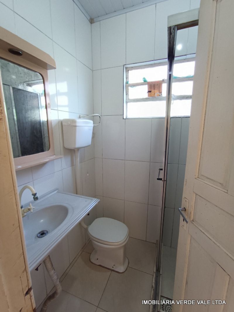 Casa 3D  no bairro RUBEM BERTA em PORTO ALEGRE