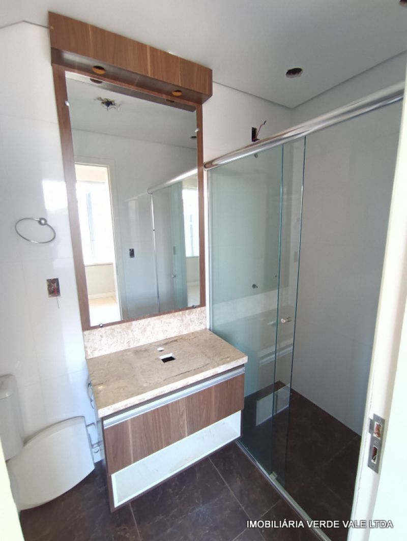 Casa 3D  no bairro RUBEM BERTA em PORTO ALEGRE