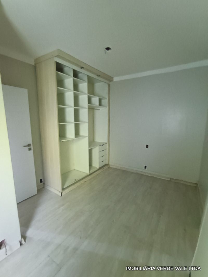 Casa 3D  no bairro RUBEM BERTA em PORTO ALEGRE