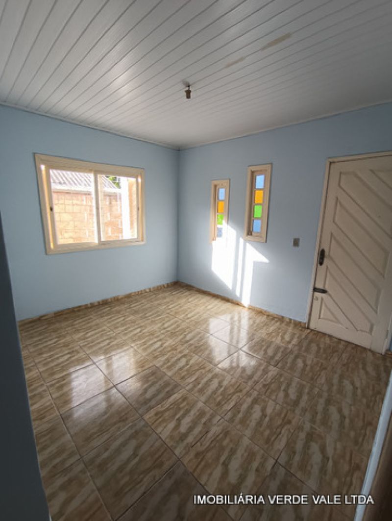 Casa 2D  no bairro SUMARE em ALVORADA