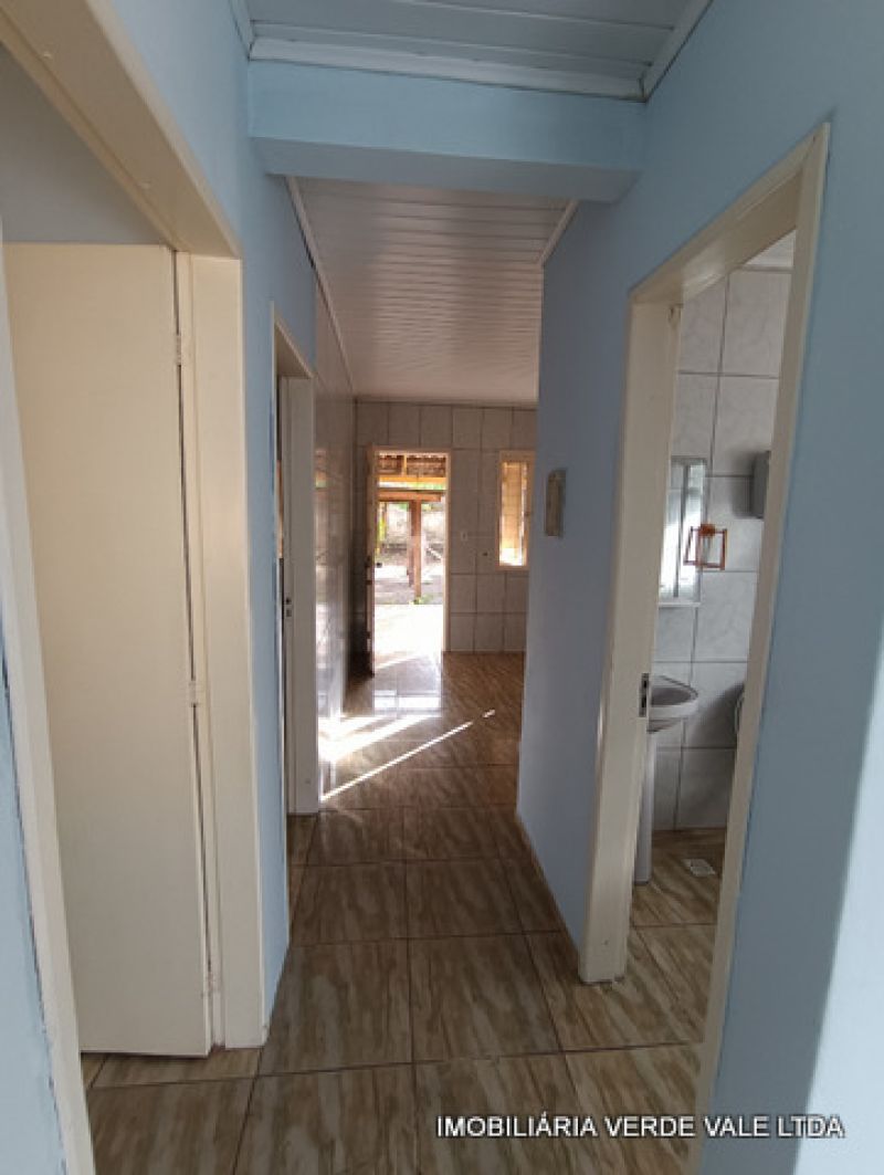 Casa 2D  no bairro SUMARE em ALVORADA