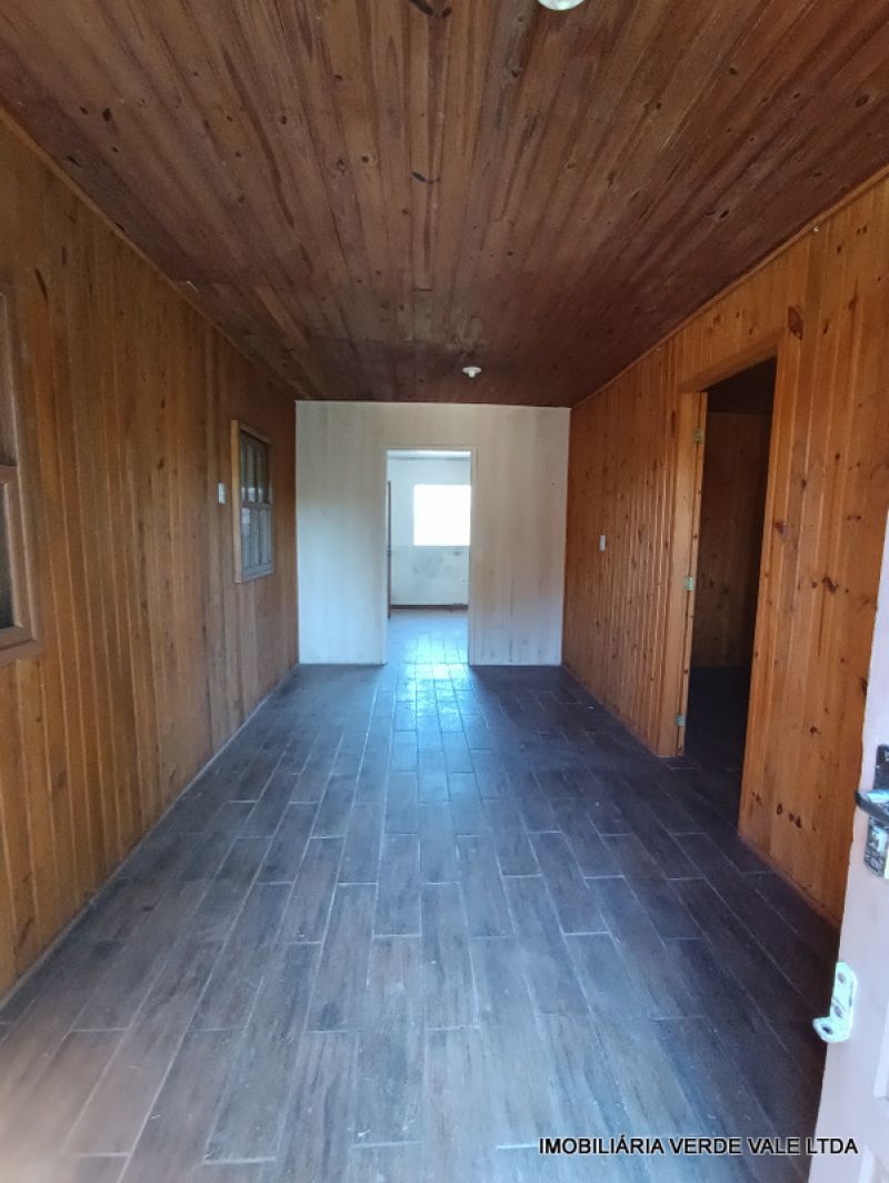 Casa 1D  no bairro VILA ELZA em VIAMAO