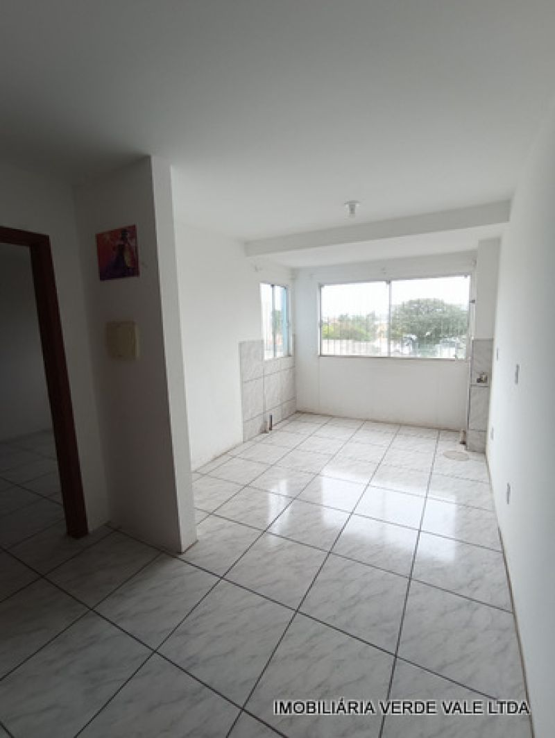 Apto 2D  no bairro SUMARE em ALVORADA
