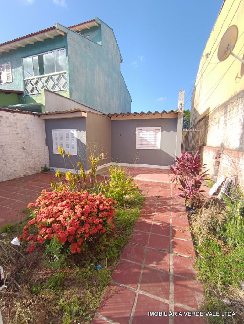 Casa 2D  no bairro JARDIM ALGARVE em ALVORADA