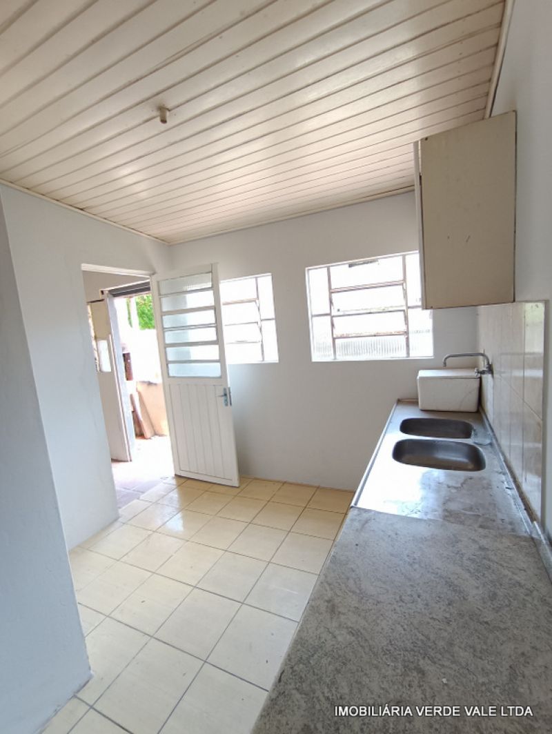Casa 2D  no bairro JARDIM ALGARVE em ALVORADA