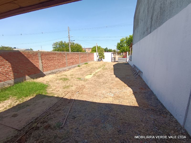 Casa 1D  no bairro MARIA REGINA em ALVORADA