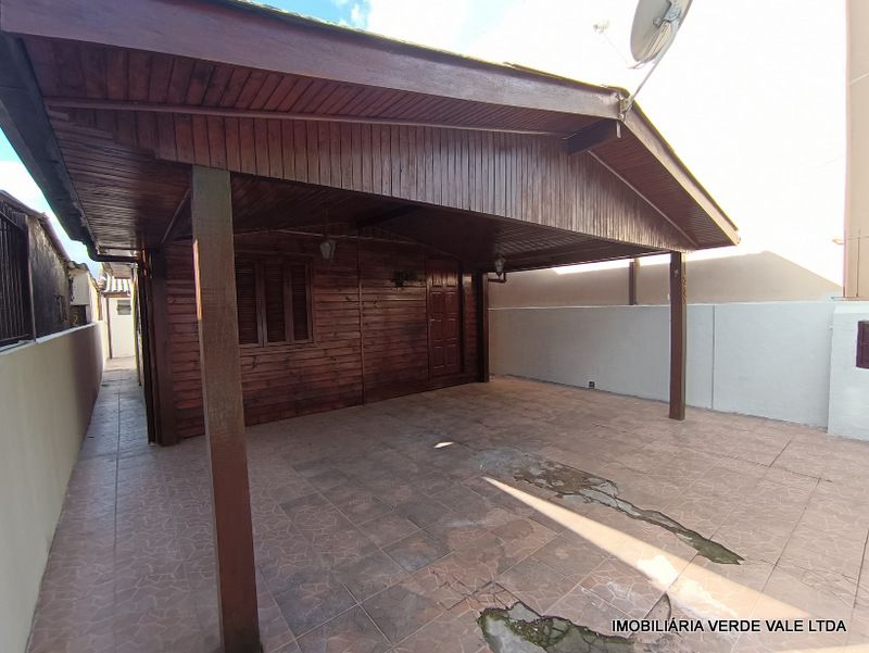 Casa 3D  no bairro JARDIM ALGARVE em ALVORADA