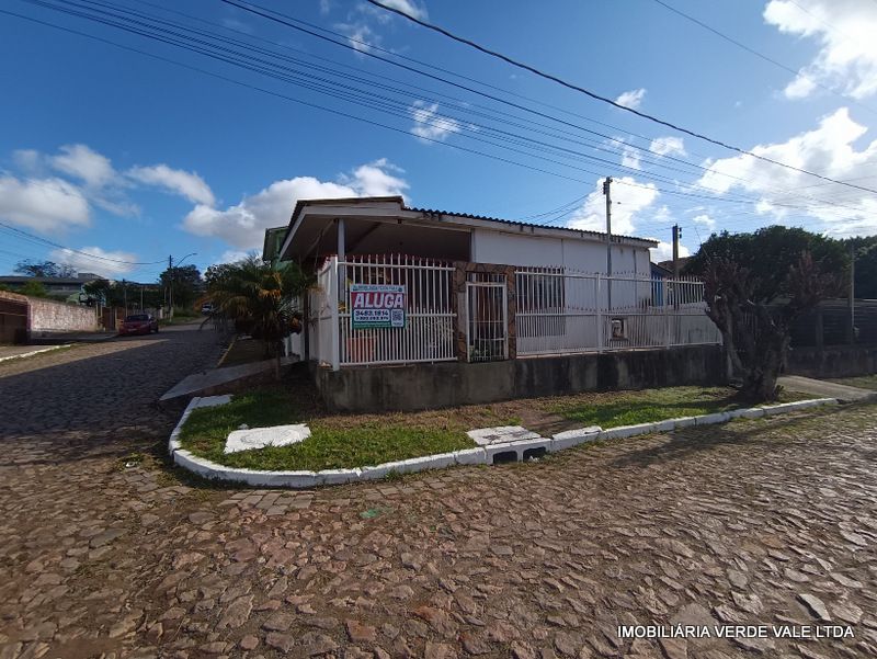 Casa 4D  no bairro PIRATINI em VIAMAO