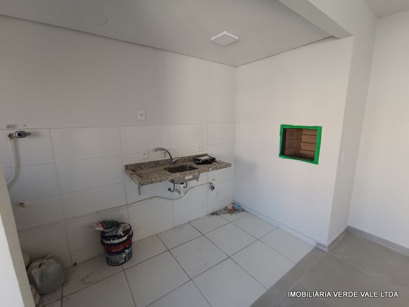 Apto 2D  em PORTO ALEGRE