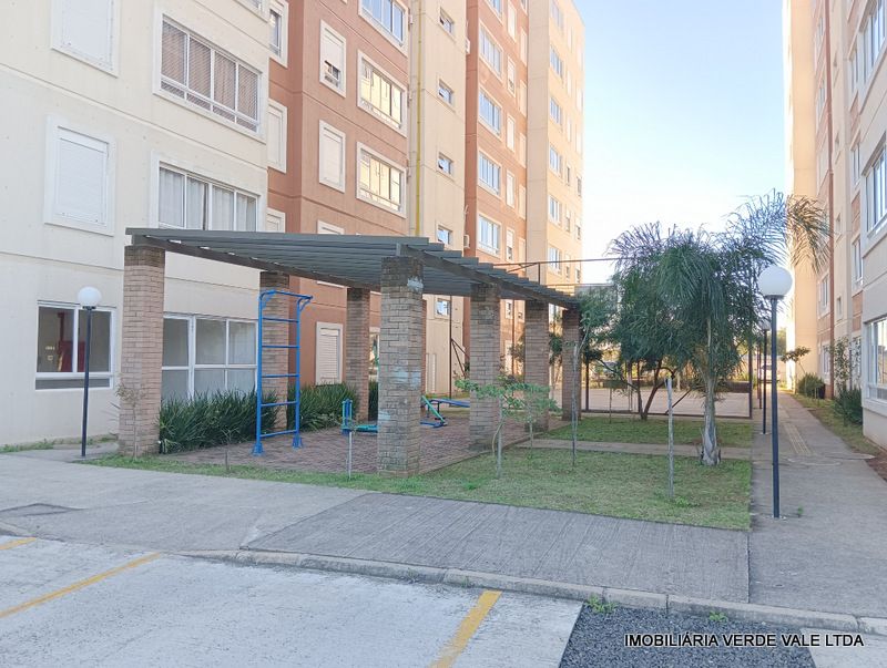 Apto 2D  em PORTO ALEGRE