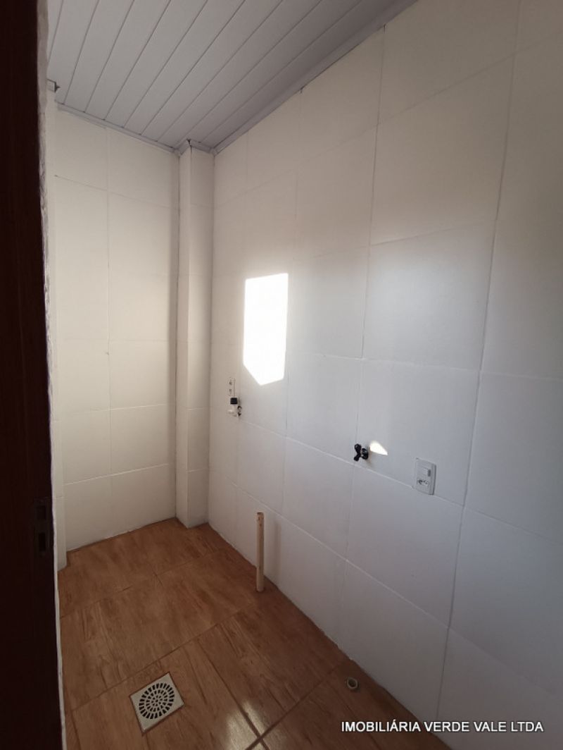 APTO 2D  no bairro JARDIM ALGARVE em ALVORADA