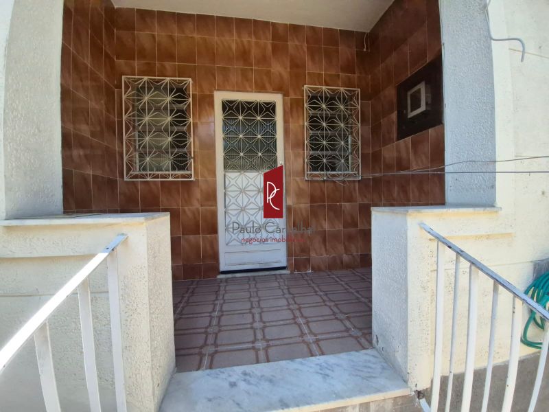 Casa de Frente em CondomÃ­nio Fechado