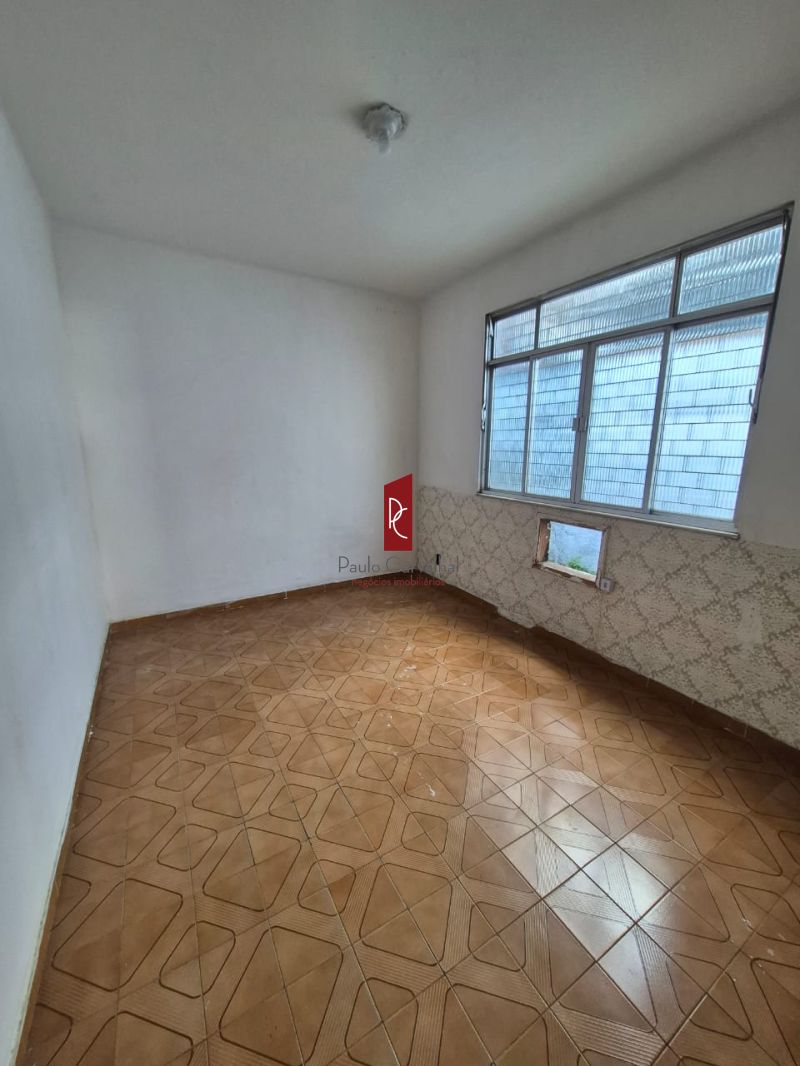 ALUGO ÃTIMA casa de 2Qrtos + 87m2 - BrÃ¡s de Pina