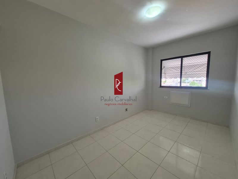 Apartamento Amplo de 3 Quartos + Varanda 