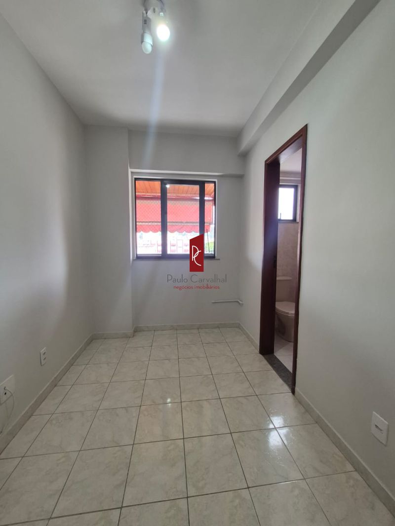 Apartamento Amplo de 3 Quartos + Varanda 