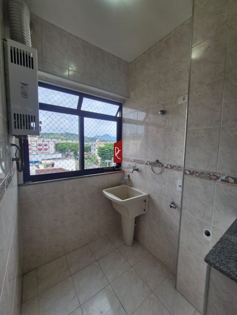 Apartamento Amplo de 3 Quartos + Varanda 