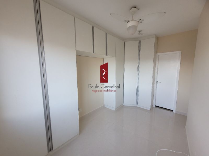 Apartamento no bairro VICENTE DE CARVALHO