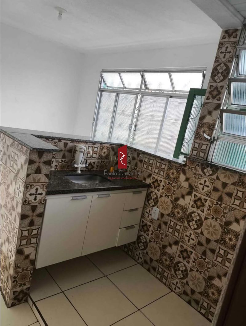 ALUGO excelente apartamento de 1Qto + 30m2 - Brás de Pina